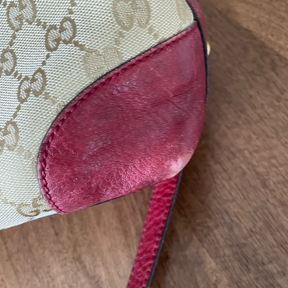 Gorgeous Red Classic Gucci Bag 👛 - Picture 10 of 15